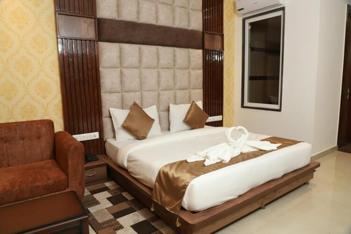 Rr Hotel & Resort 达兰萨拉 外观 照片